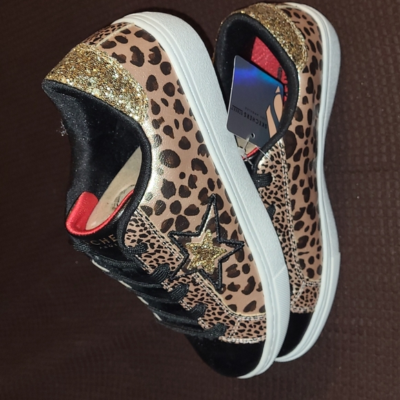 New Skechers Los Angeles Street sneakers size 6 kids equals 7.5 womans - Picture 2 of 7